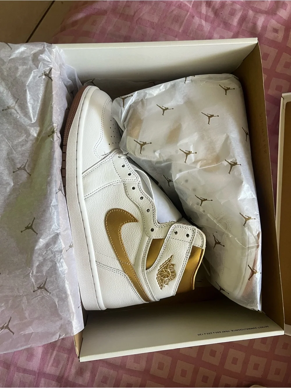 Nike White & Metallic Gold Shoe Box with Size Label